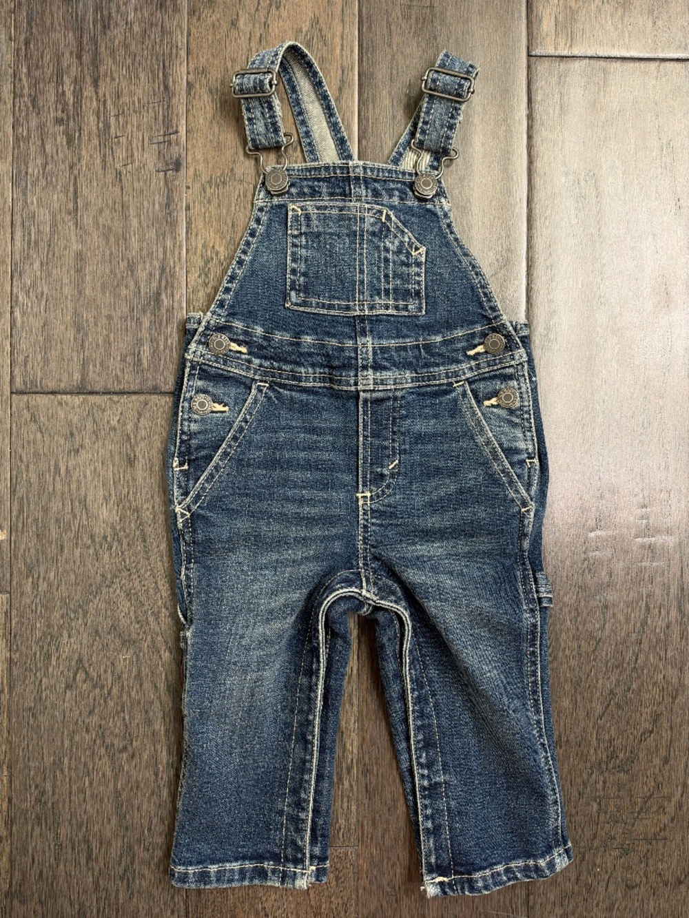 NWOT Old Navy Toddler Denim Carpenter Overalls Medium Wash Size 12-18M